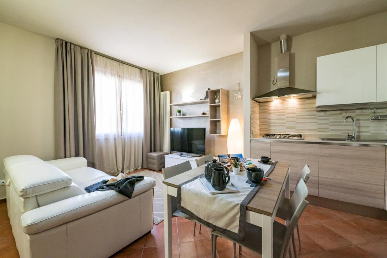 Sirmione Suite Private Terrace Exterior photo